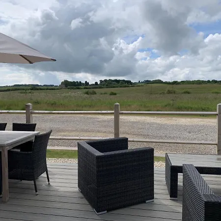 Prospect At The Bay Filey, Sleeps Up To 6, And 2 Dogs For Free! 펜션