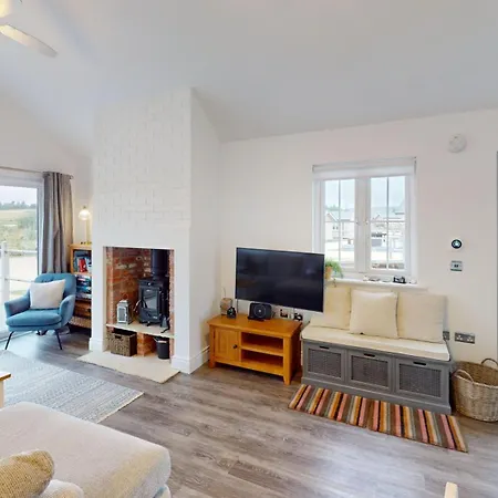 Prospect At The Bay Filey, Sleeps Up To 6, And 2 Dogs For Free!